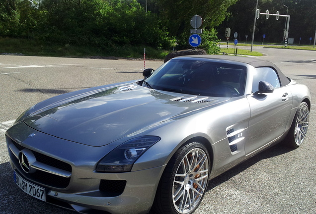 Mercedes-Benz SLS AMG Roadster