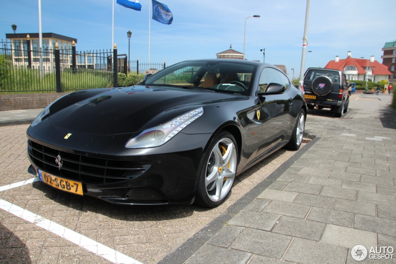 Ferrari FF