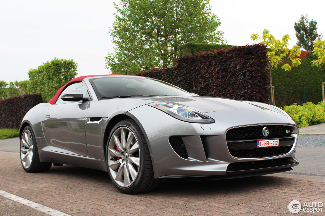 Jaguar F-TYPE S Convertible