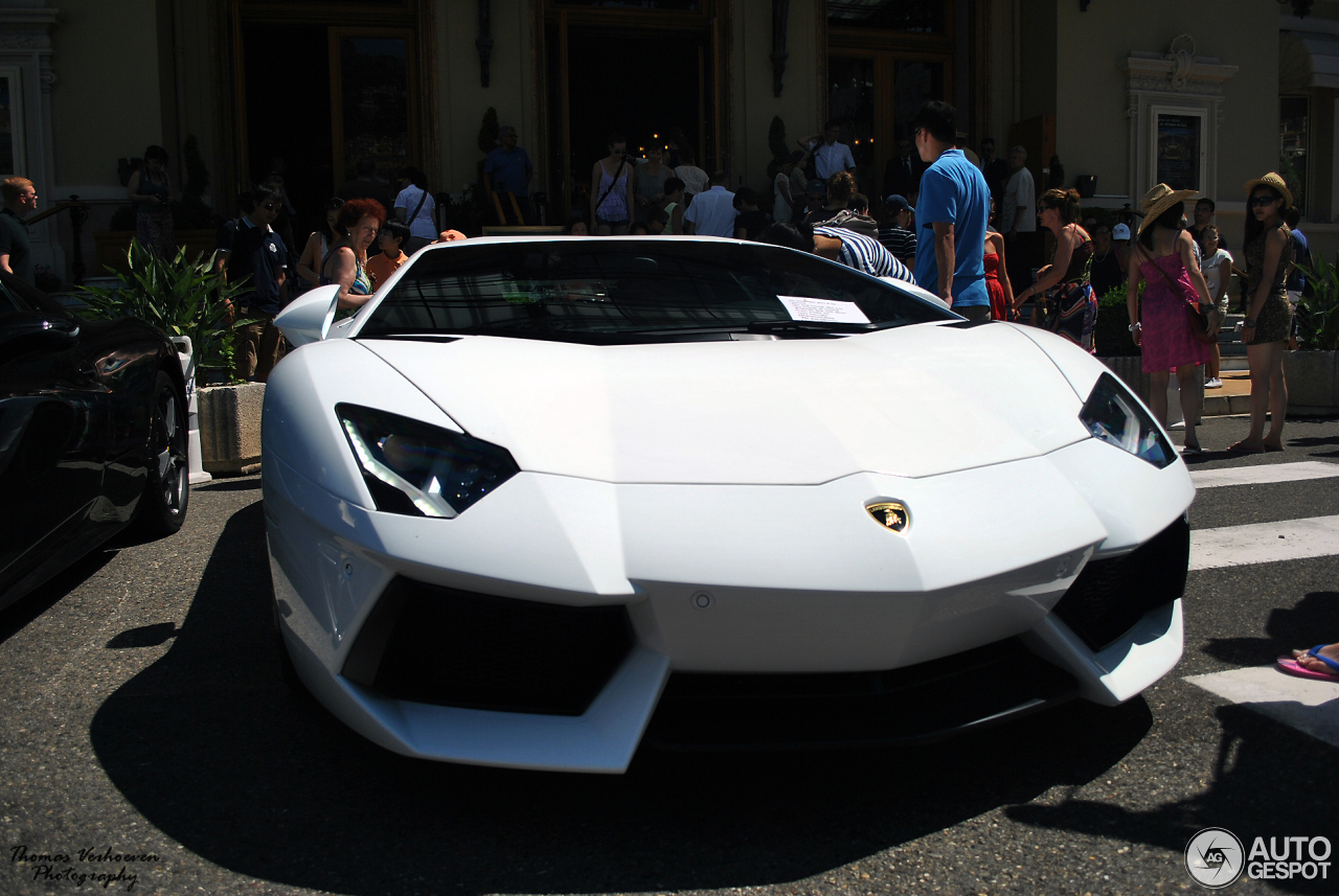 Lamborghini Aventador LP700-4