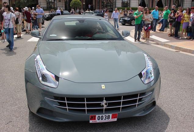 Ferrari FF