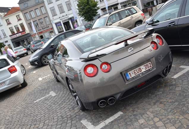 Nissan GT-R