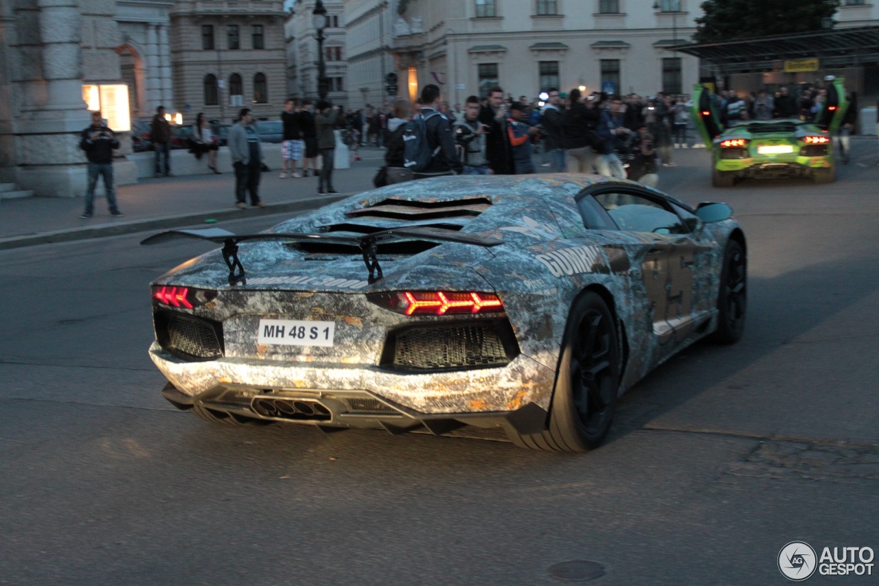 Lamborghini Aventador LP700-4