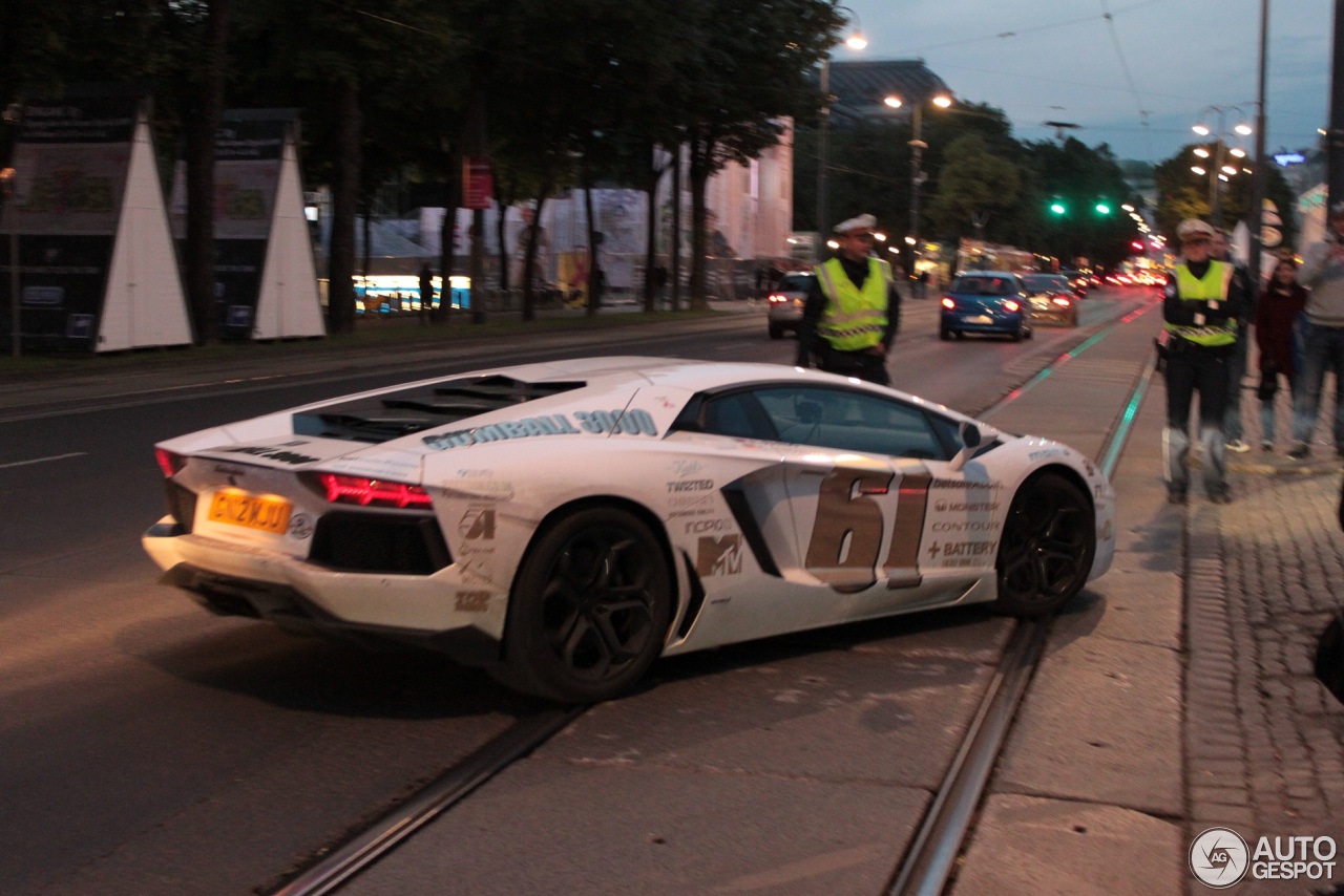 Lamborghini Aventador LP700-4