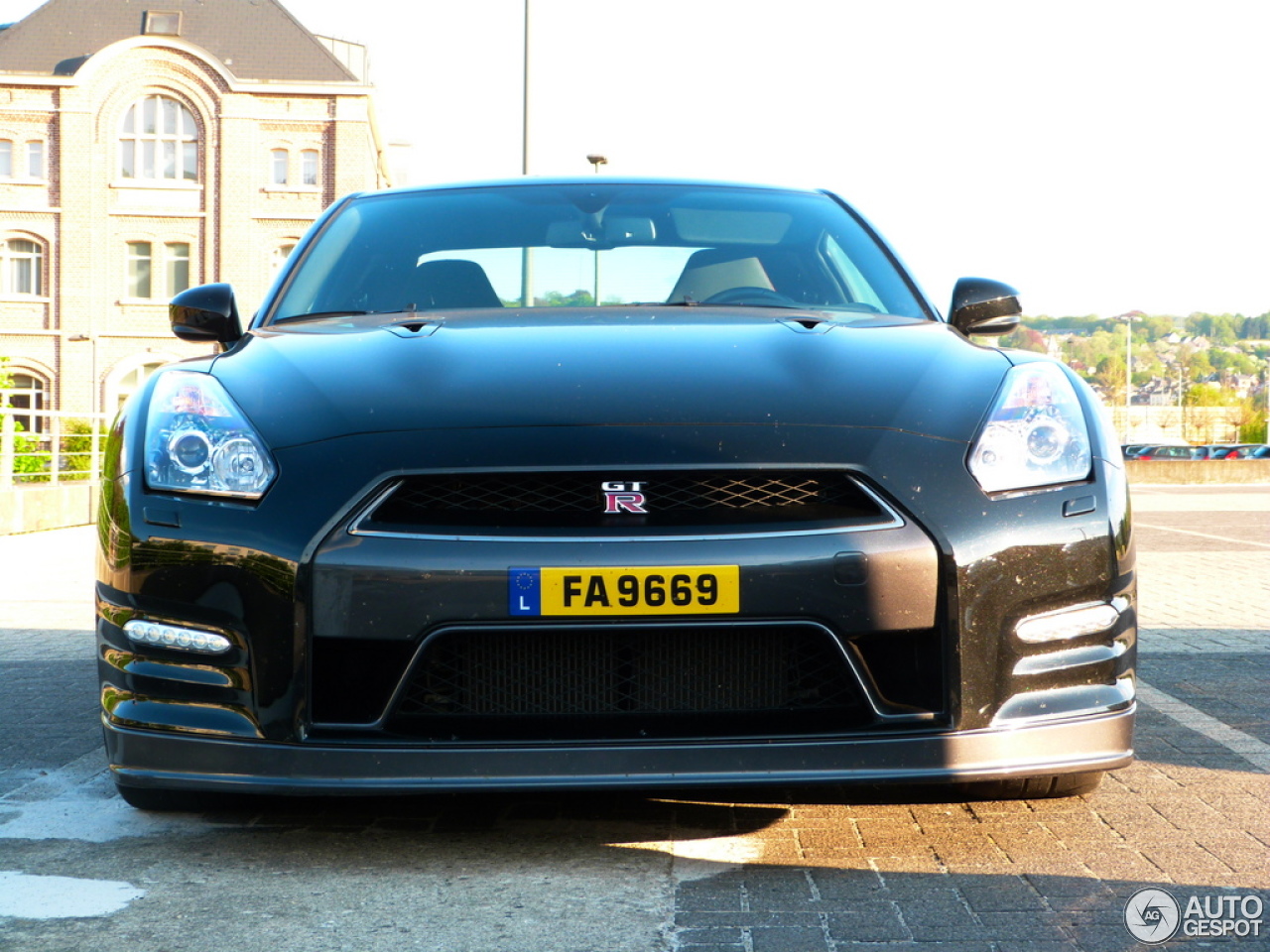 Nissan GT-R 2011