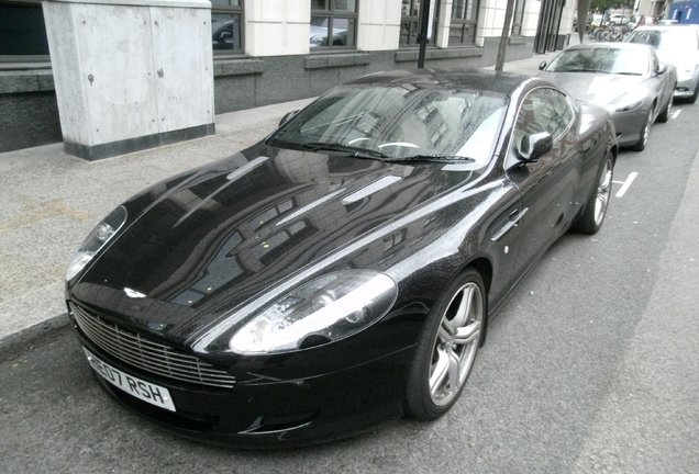 Aston Martin DB9