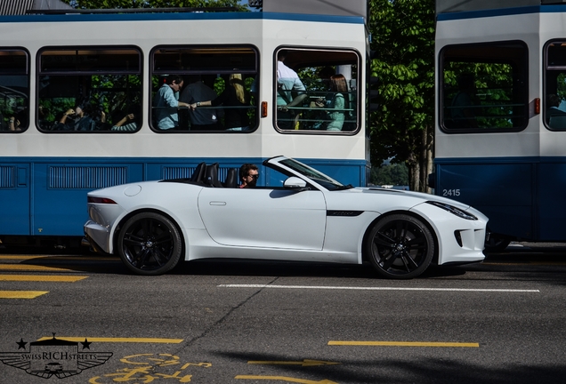 Jaguar F-TYPE S V8 Convertible