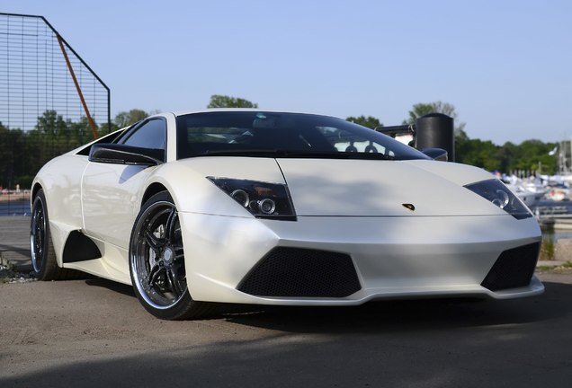 Lamborghini Murciélago LP640