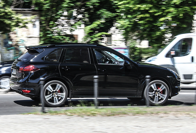 Porsche 958 Cayenne GTS