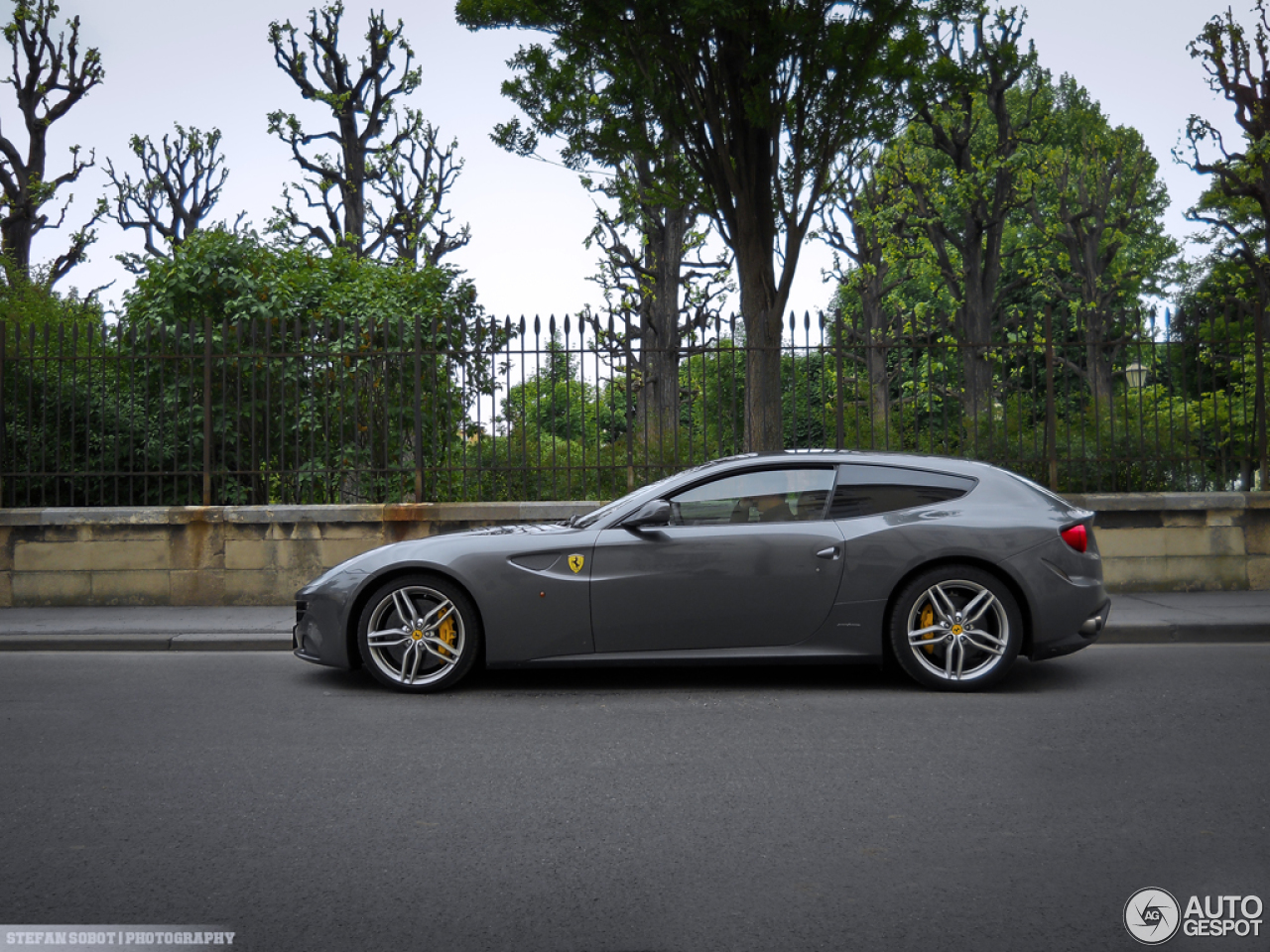 Ferrari FF