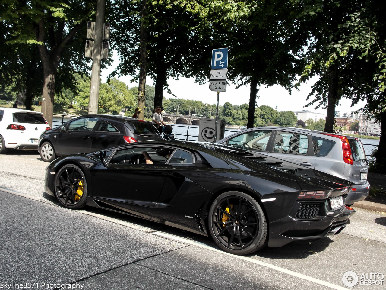 Lamborghini Aventador LP700-4