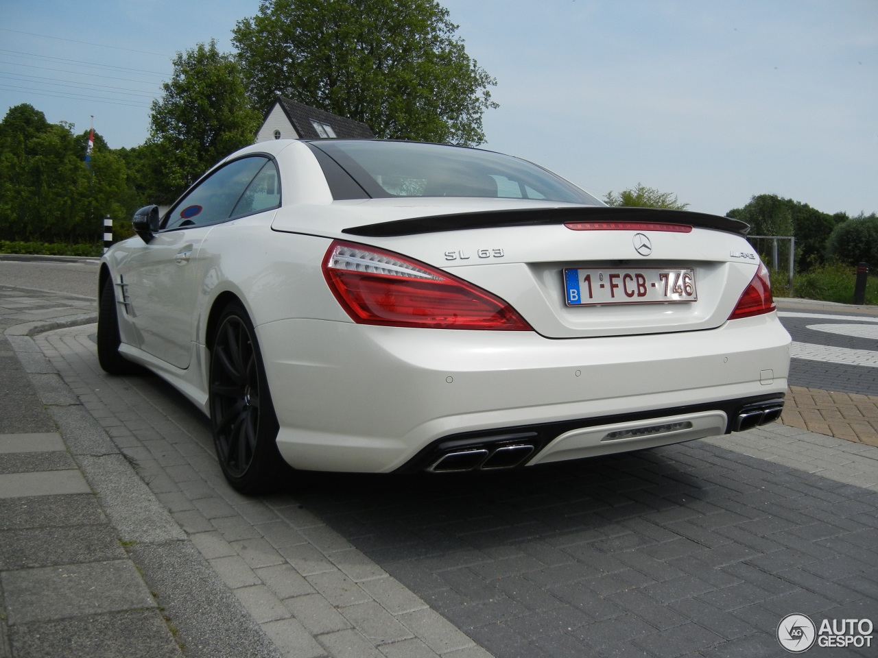 Mercedes-Benz SL 63 AMG R231