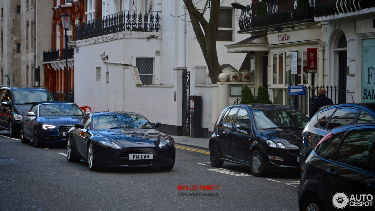 Aston Martin V8 Vantage