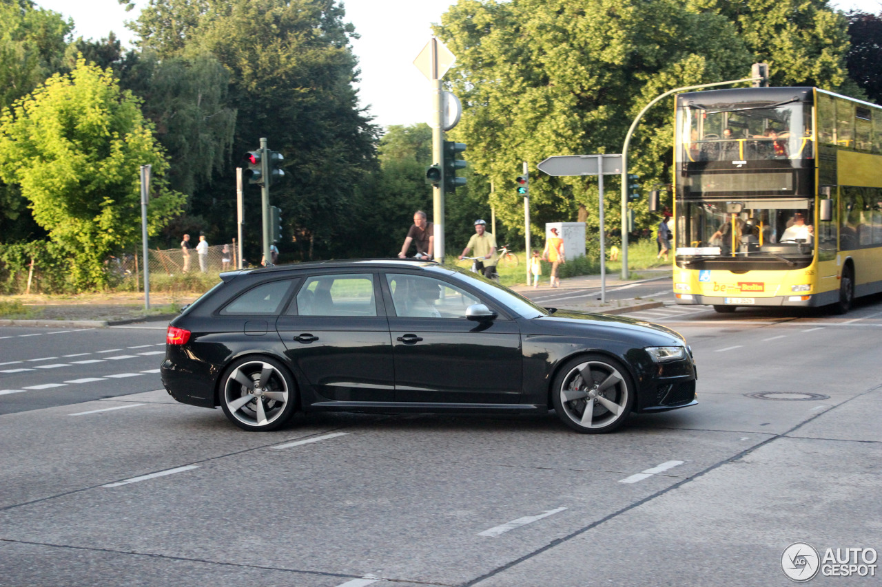 Audi RS4 Avant B8