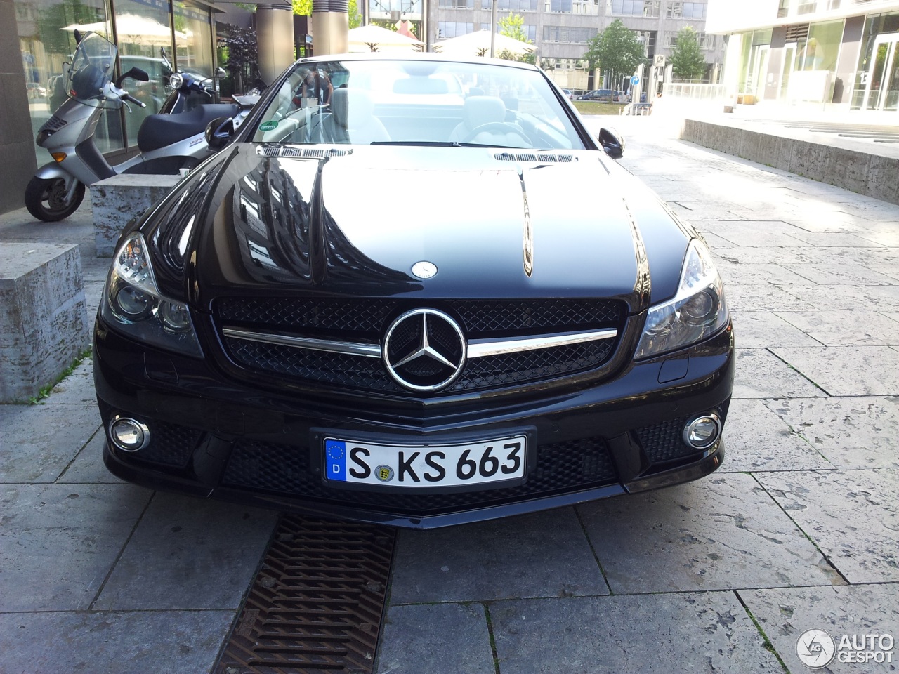 Mercedes-Benz SL 63 AMG