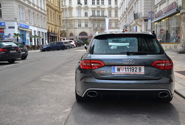 Audi RS4 Avant B8