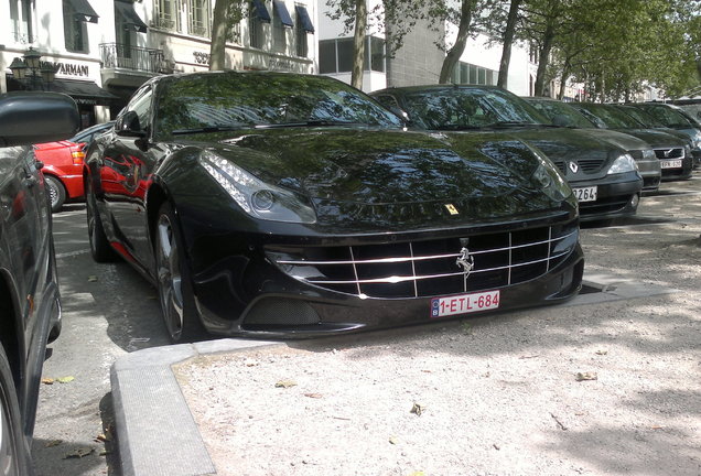 Ferrari FF