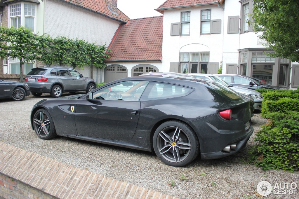 Ferrari FF