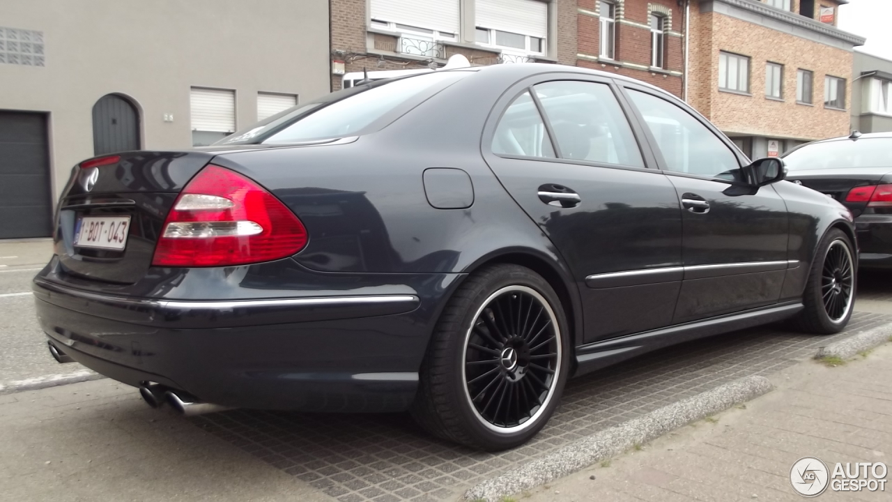 Mercedes-Benz E 55 AMG