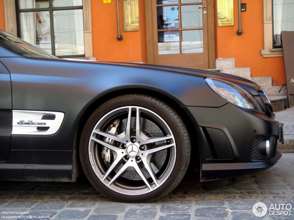 Mercedes-Benz SL 63 AMG