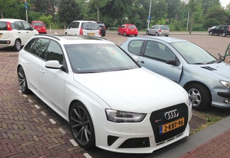 Audi RS4 Avant B8