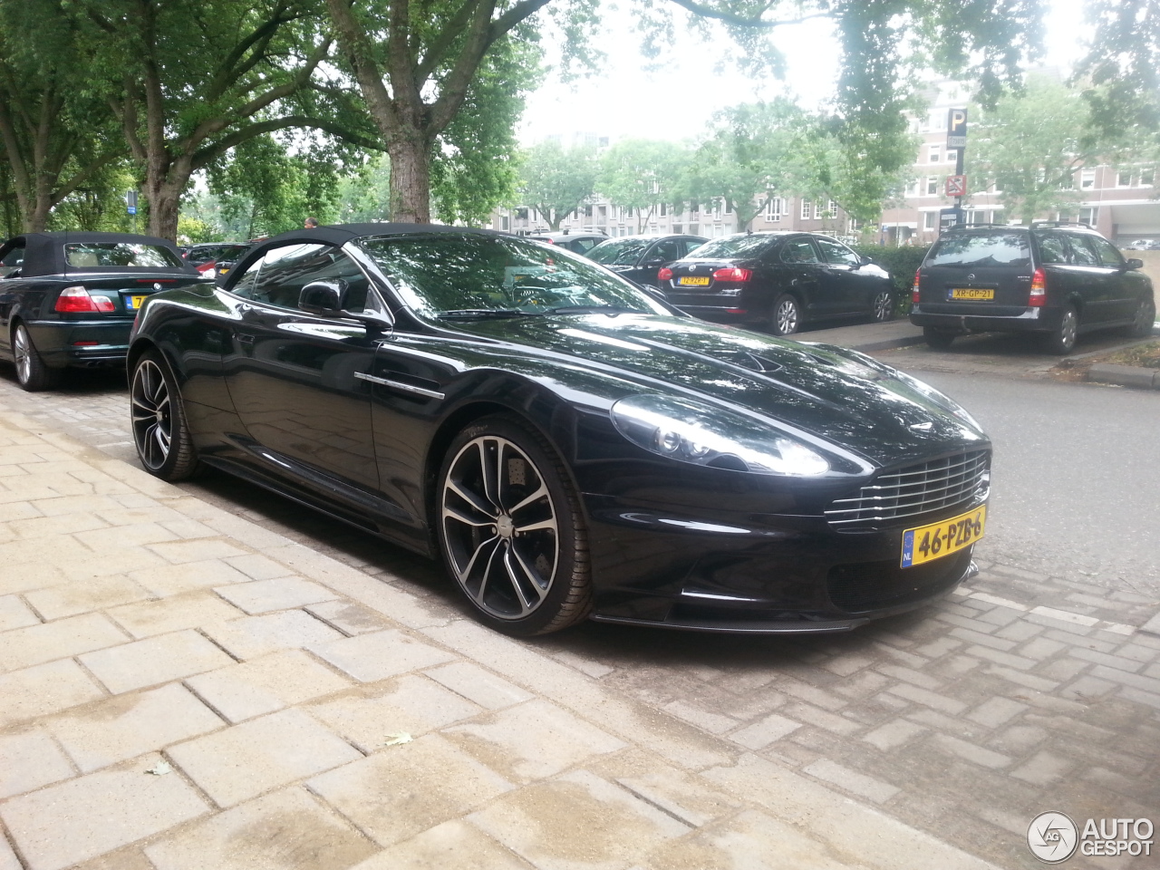 Aston Martin DBS Volante