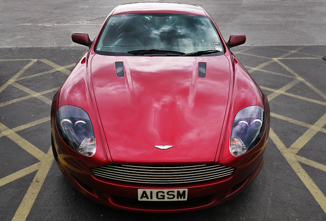 Aston Martin DB9