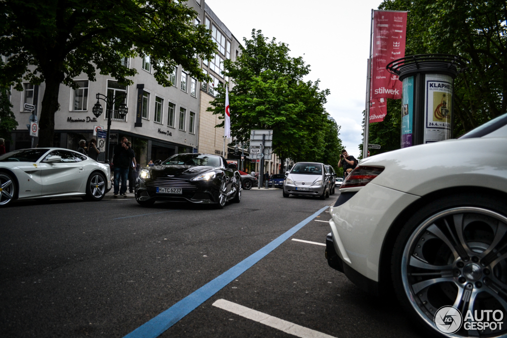 Aston Martin Vanquish 2013