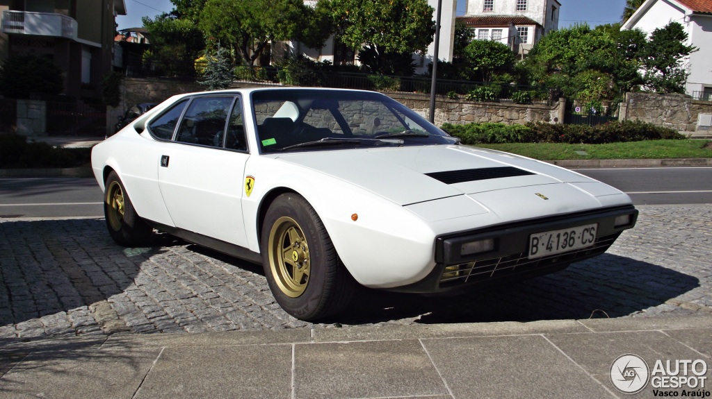 Ferrari Dino 308 GT4