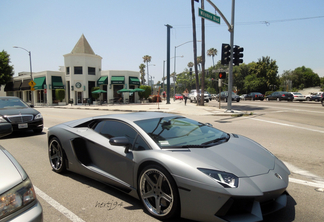 Lamborghini Aventador LP700-4