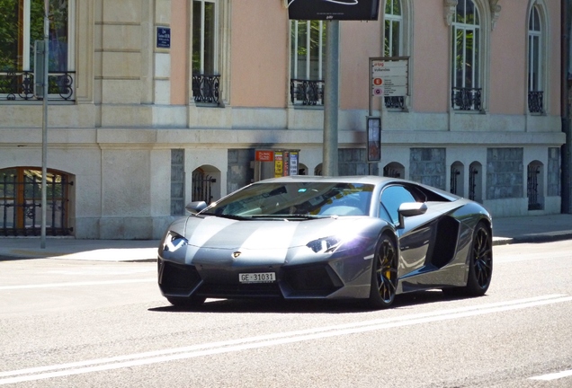 Lamborghini Aventador LP700-4