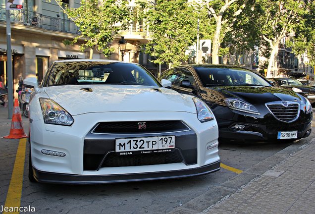 Nissan GT-R 2011