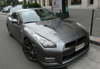 Nissan GT-R 2012