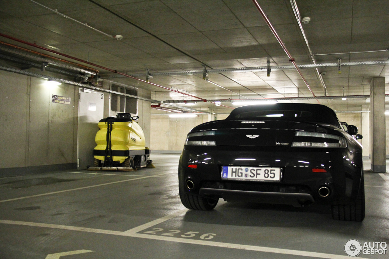 Aston Martin V8 Vantage Roadster