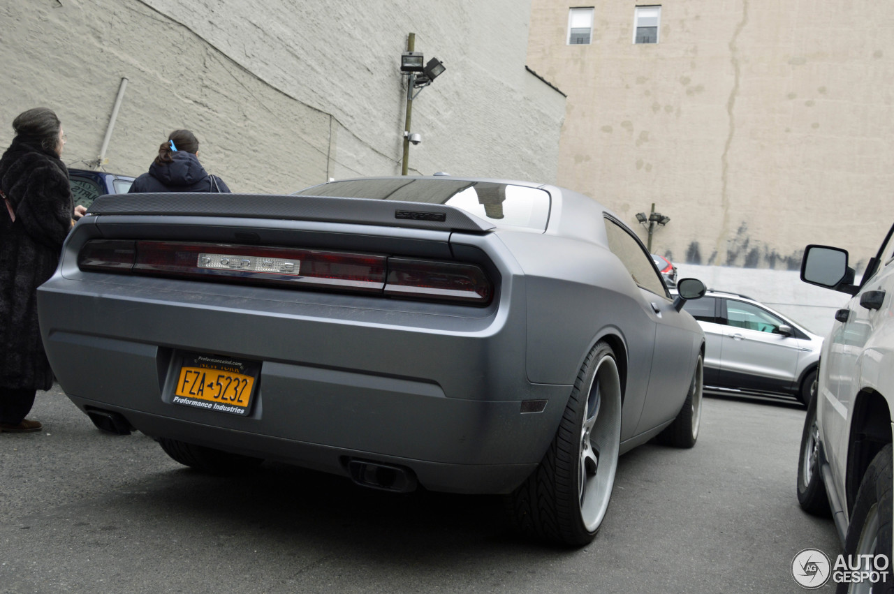 Dodge Challenger SRT-8