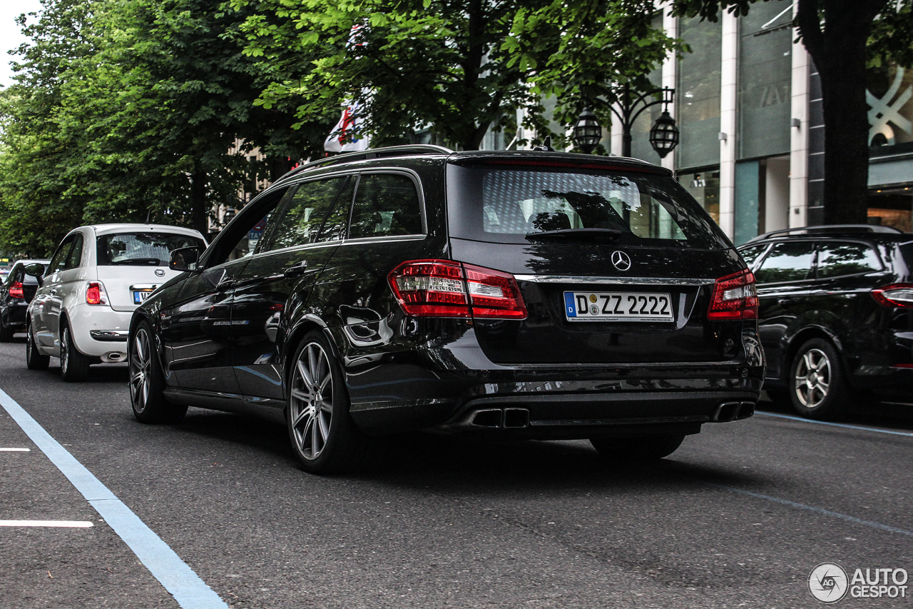 Mercedes-Benz E 63 AMG S212 V8 Biturbo