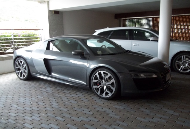 Audi R8 V10 2013