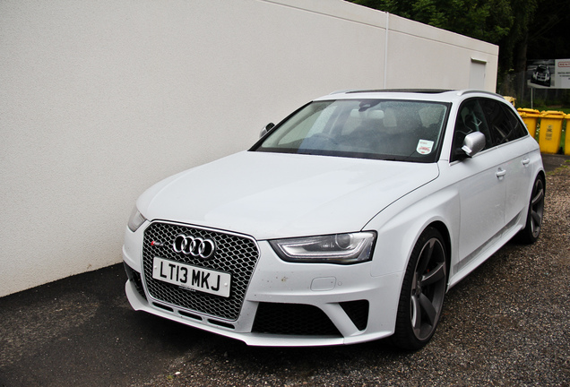 Audi RS4 Avant B8