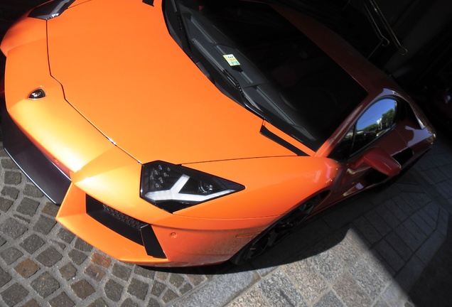 Lamborghini Aventador LP700-4