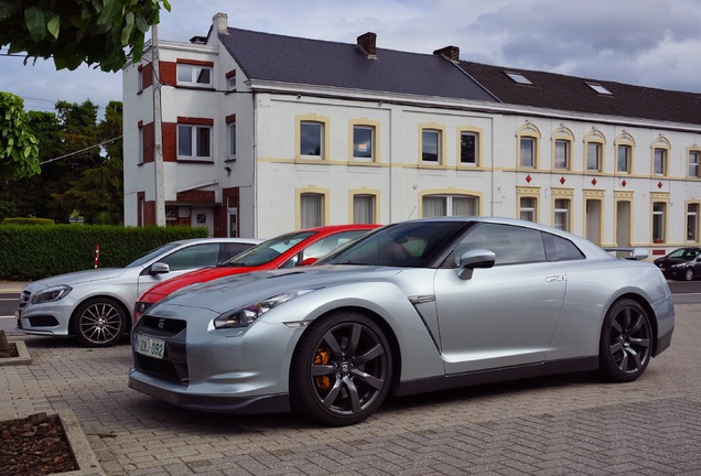 Nissan GT-R