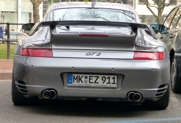 Porsche 996 GT2