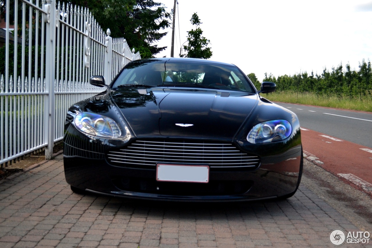 Aston Martin V8 Vantage