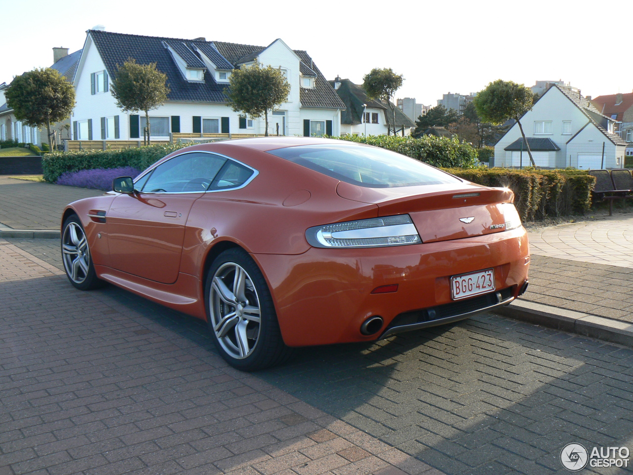 Aston Martin V8 Vantage N400