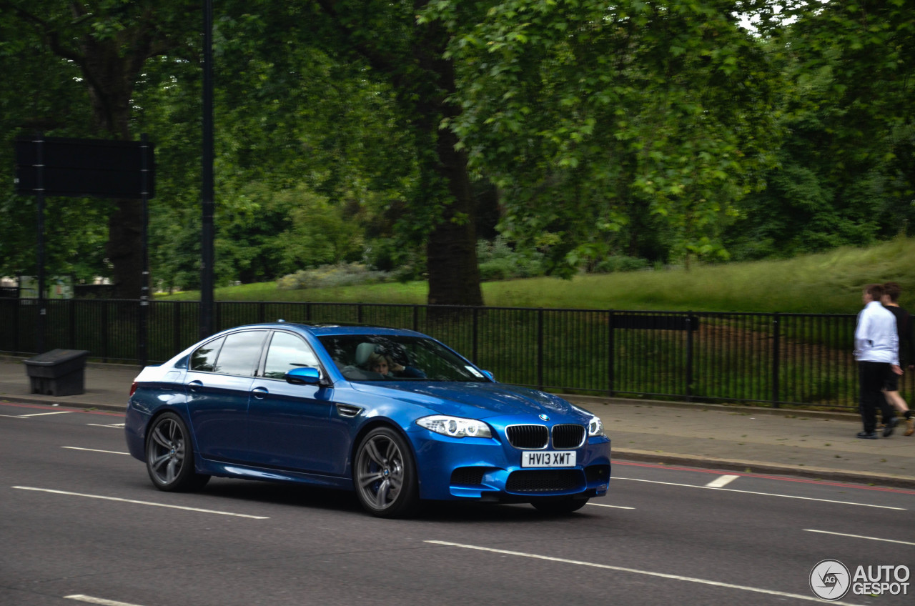 BMW M5 F10 2011