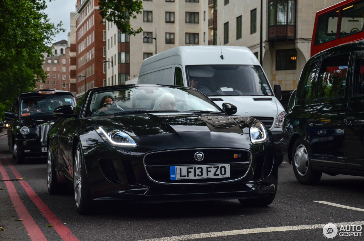 Jaguar F-TYPE S Convertible