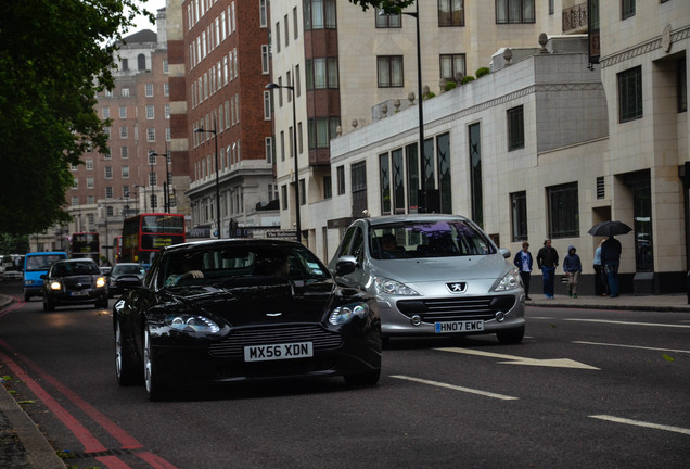 Aston Martin V8 Vantage