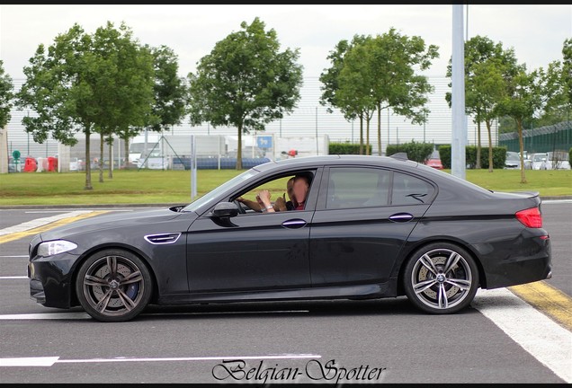 BMW M5 F10 2011