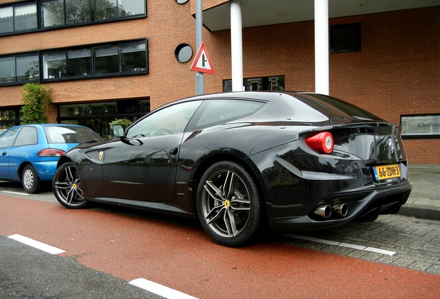 Ferrari FF