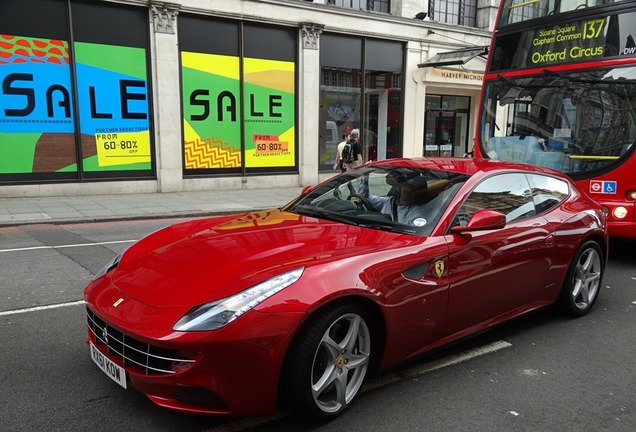 Ferrari FF