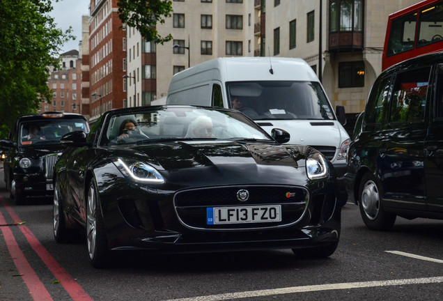 Jaguar F-TYPE S Convertible